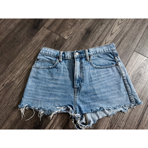 Gap 1969 Pants - GAP 1969 Super High Rise Shorts Size 28 Vintage early 2000s - reselling $65+
